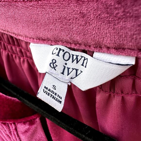 Crown & Ivy Magenta Velvet Blouse Size Small - Picture 5 of 5